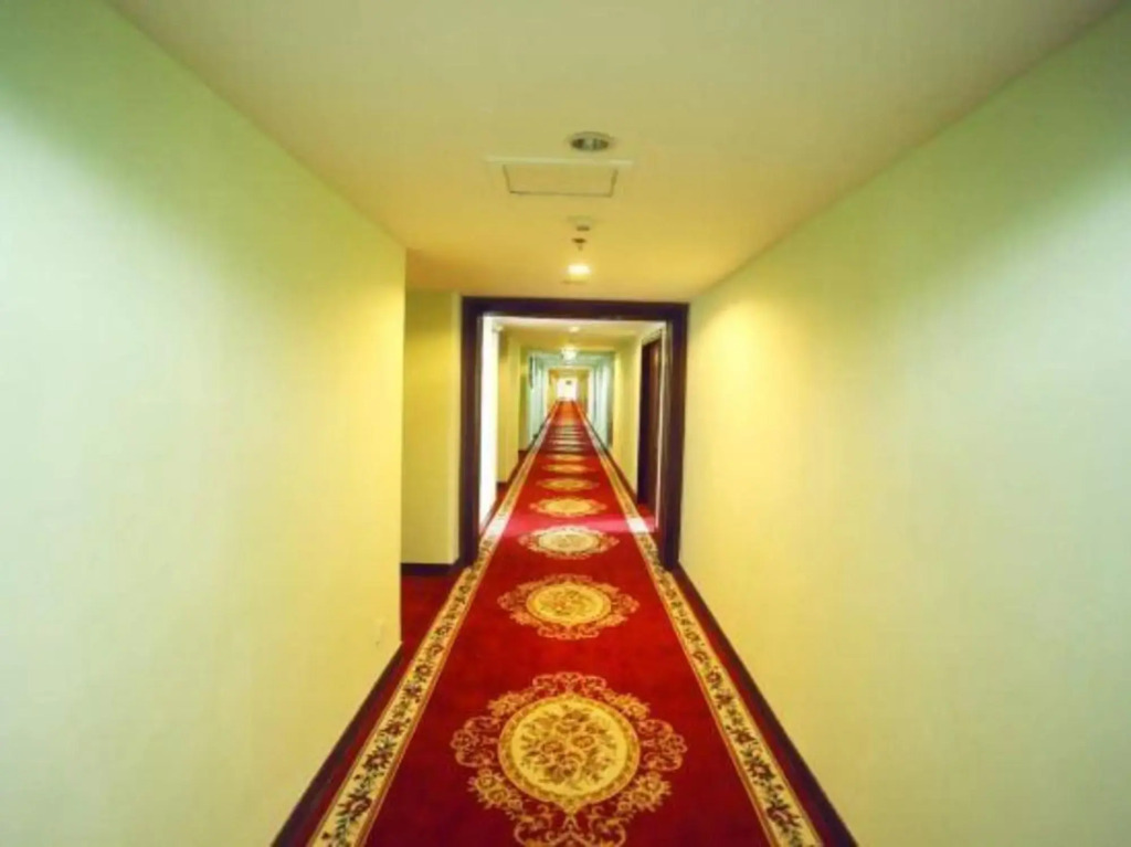 Yazhi Hotel (Wanmi Beach Resort)