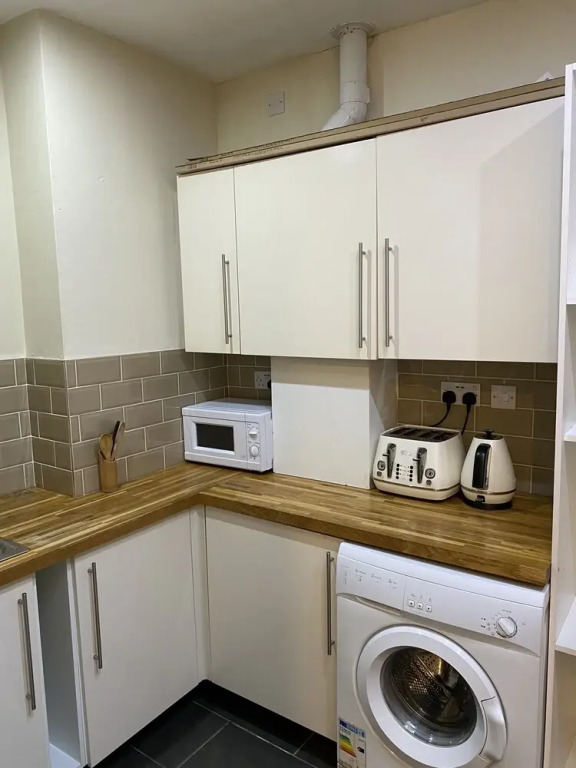 Spacious 3-bed Apartment in Central London