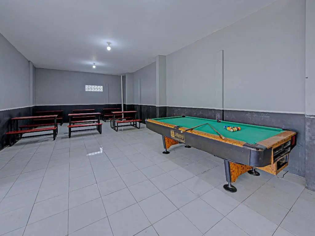 OYO 3841 Wisma 25