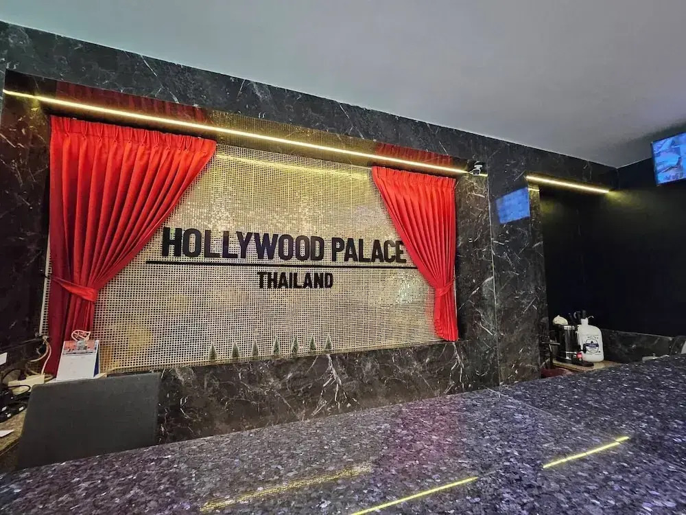 Hollywood Dannok Hotel