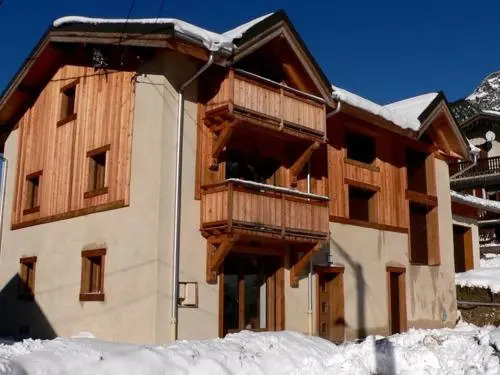 Apartment Beau 2 pièces - état neuf - dans chalet