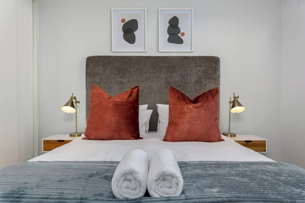 220 On Loop Luxury Apartments