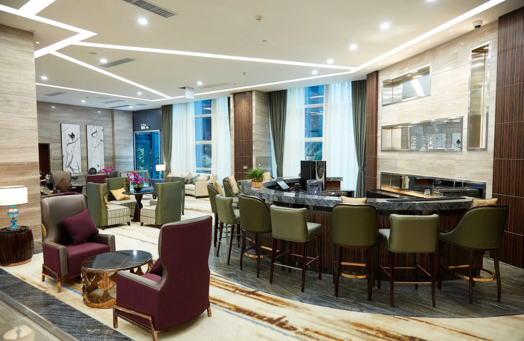The Thousand Lantern Lake Hotel