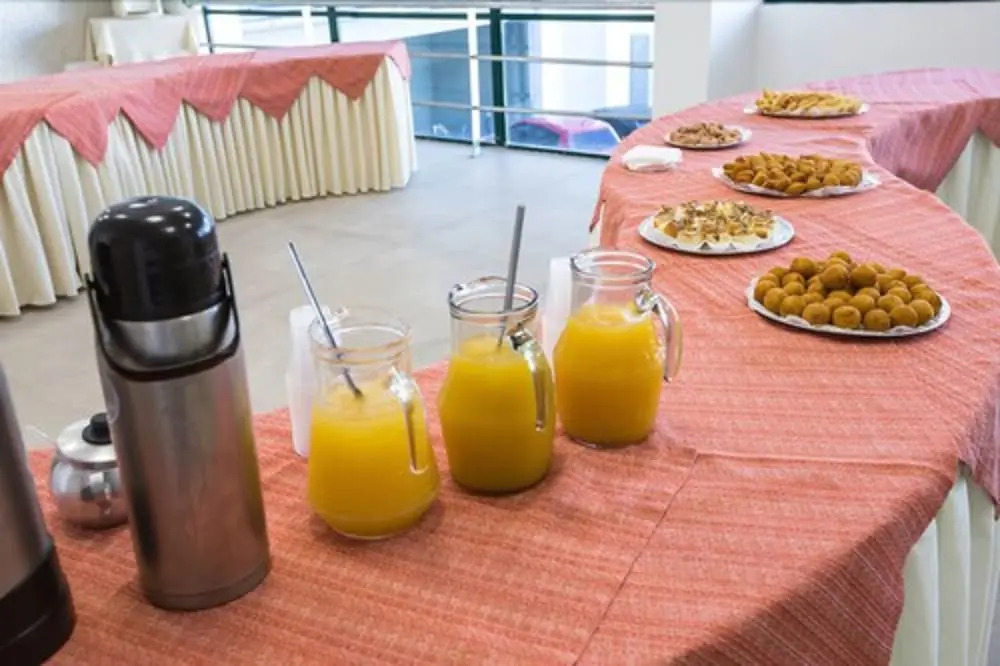 Mogano Business Hotel- ELETROPOSTO