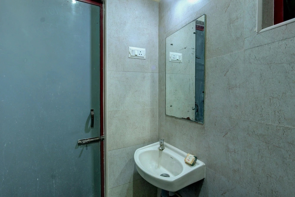 Oyo 27946 Sandhanam As Abode