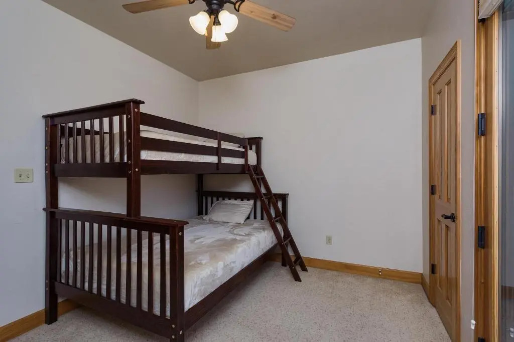Crimson Cliffs Unit 55