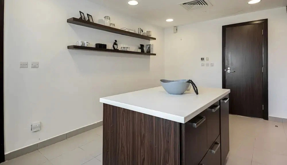 HiGuests - Azure Residences