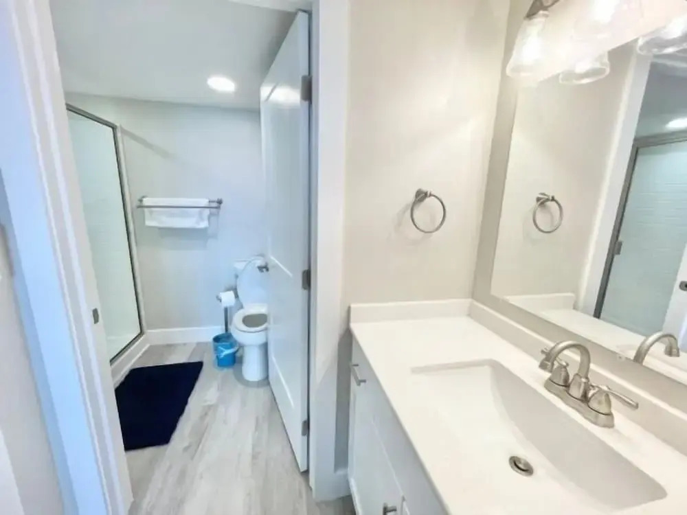 Carolina Beach Dreamin - Light Filled South Side End Unit. Ocean Views From Most Rooms! Private Beach Access! 3 Bedroom Condo by Redawning