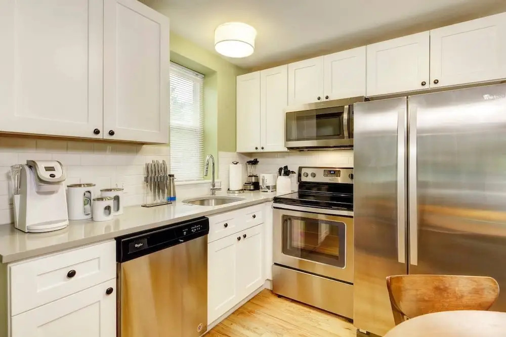 Luxury Denver Apts 8 BDs 4 BAs Great Location!