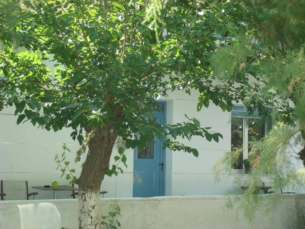 Smaragdi Studios and Rooms