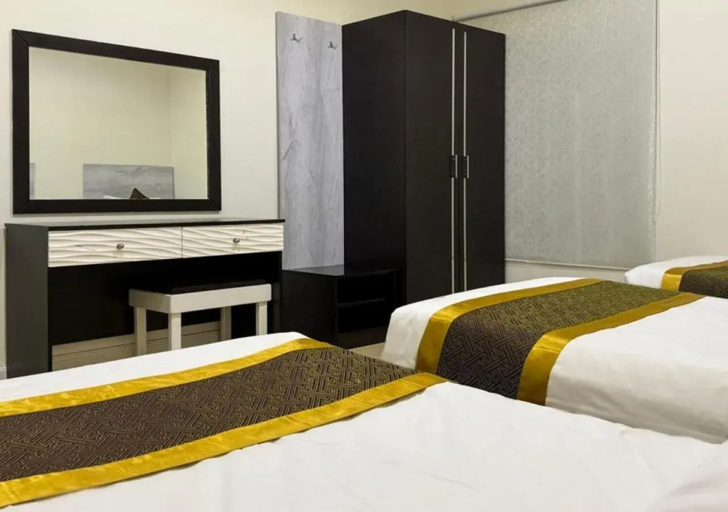 Apple Service Apartment