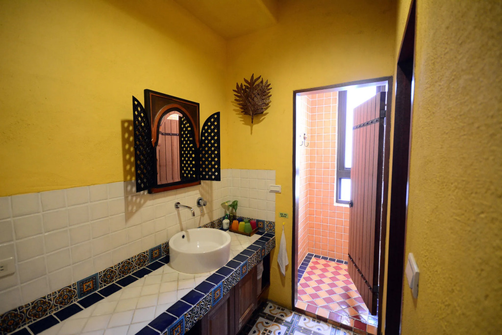 Fairyland & Farm Guest House