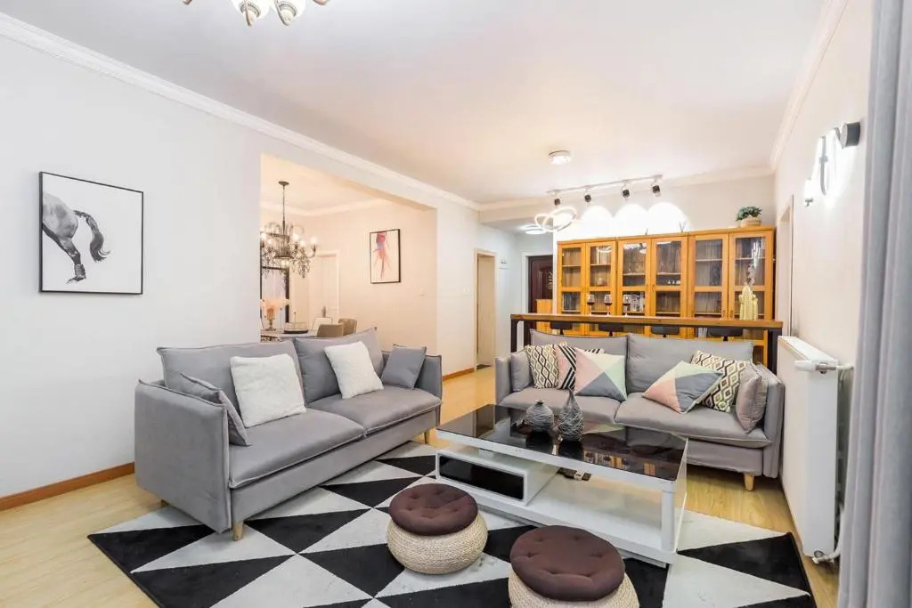 Xintiandi Luxury Suite near Lujiabang Road
