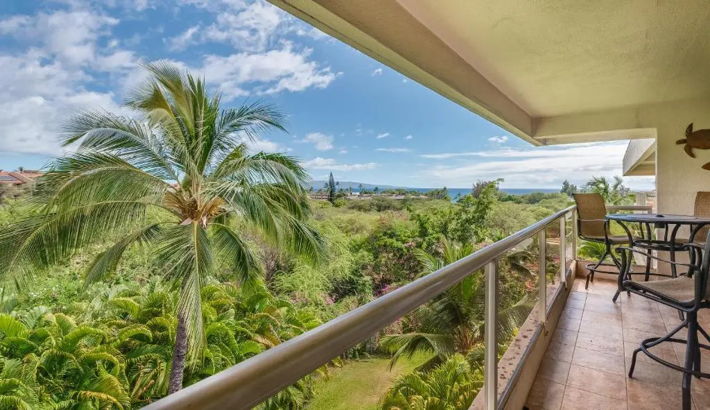 Castle At Maui Banyan