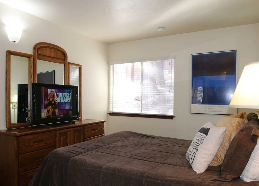 Mammoth S #120 4 Bedroom Condo