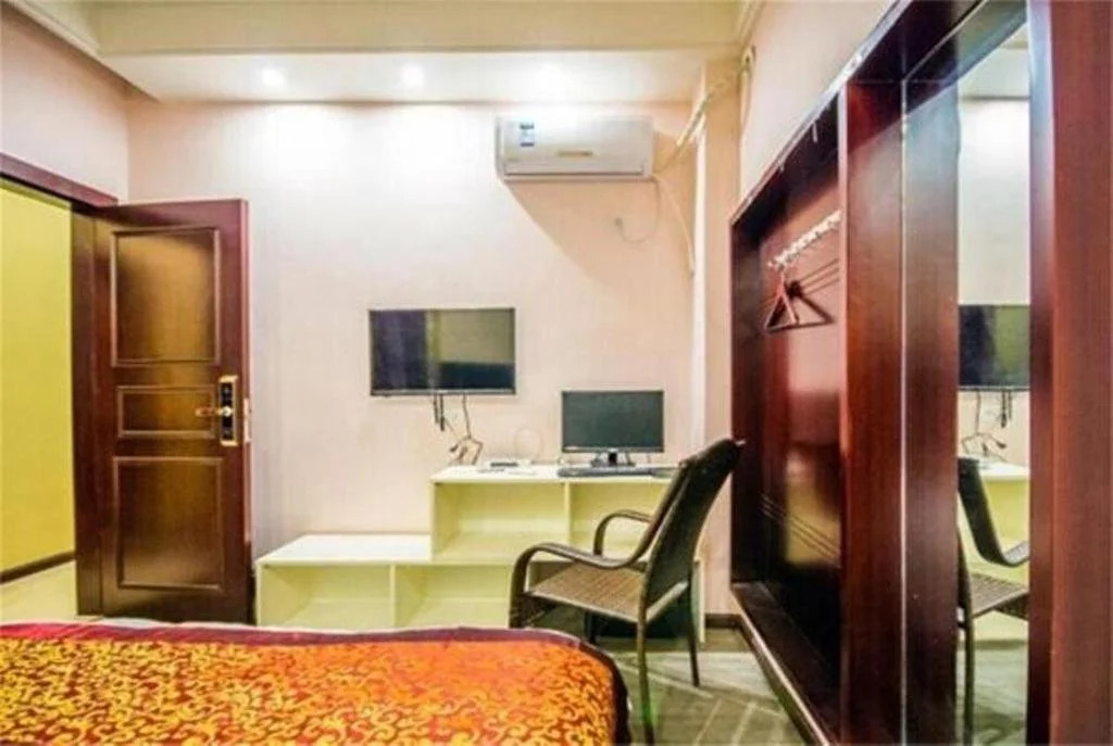 Junlai Business Hotel Jiajiang Headquarter