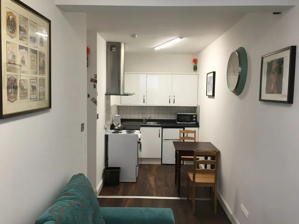 Drummond Street Apartments