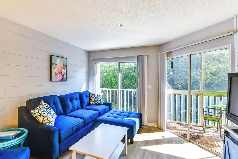 Walk to Beach: Home w/ Porch on Anna Maria Island!