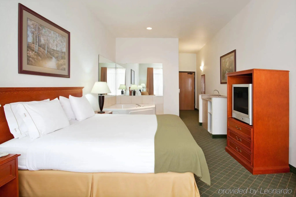Holiday Inn Express Rockford-Loves Park by IHG