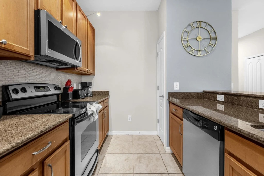 5 Bedroom 4 Bathroom Paradise Palms 8964 Cp