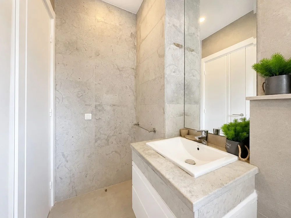 Luxurious Villa in Gammarth With Private Pool and Garden Views