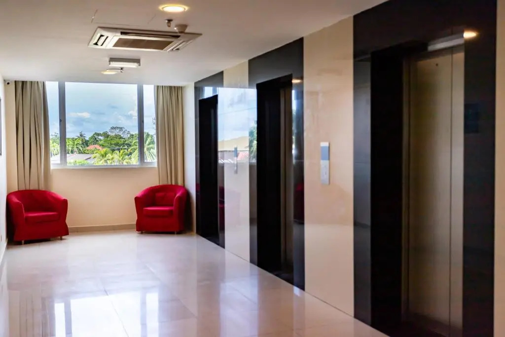 Emart Hotel (Riam)