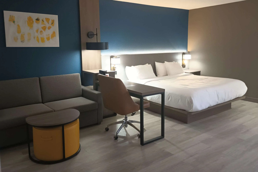 Comfort Inn & Suites Johnson City - Binghamton