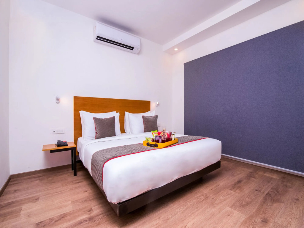OYO Townhouse 023 CR Park