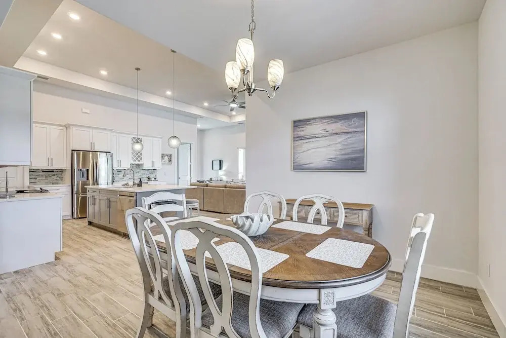 5 Mi to Beach: Family Retreat in Cape Coral