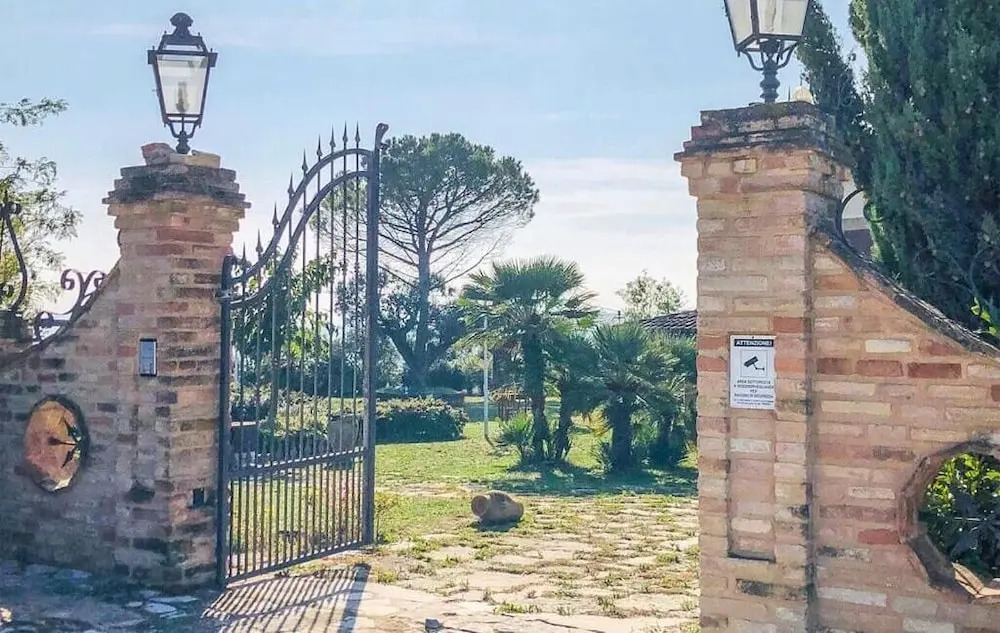Villa Bentivoglio - Holiday Home With Swimming Pool