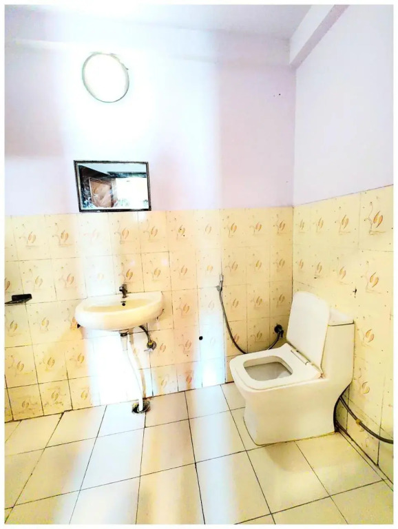 1 BR Boutique stay in Mall road, Nanital (761A), by GuestHouser