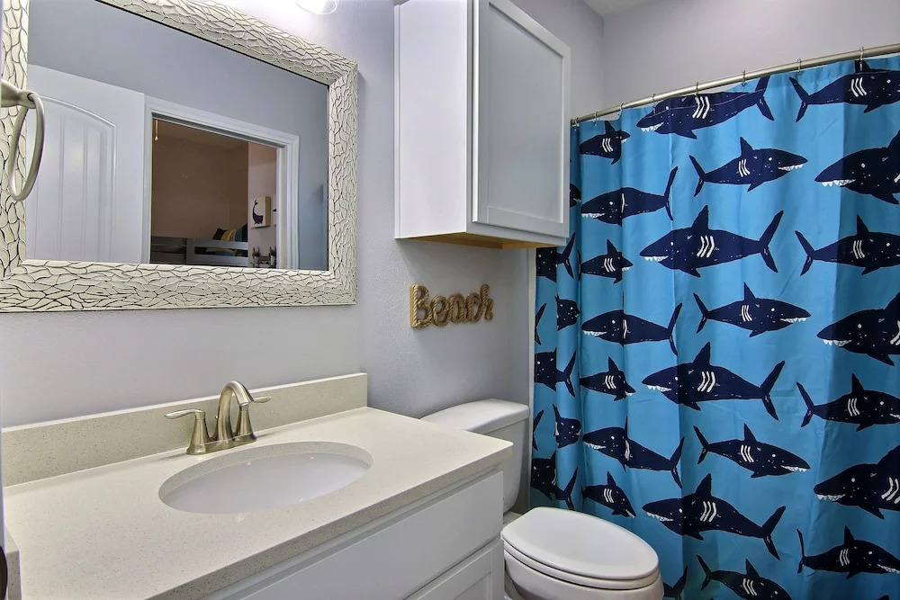 Flip Flops & Pop Tops 3 Bedrooms 3 Bathrooms Condo