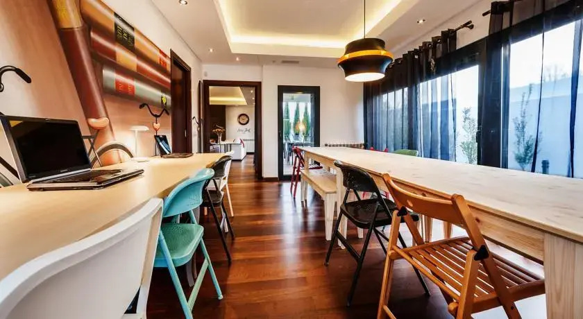 4 Evora Hostel