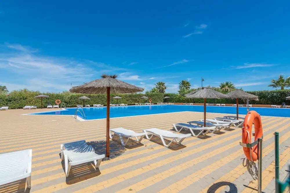 Cozy Seaside Retreat at Los Albatros