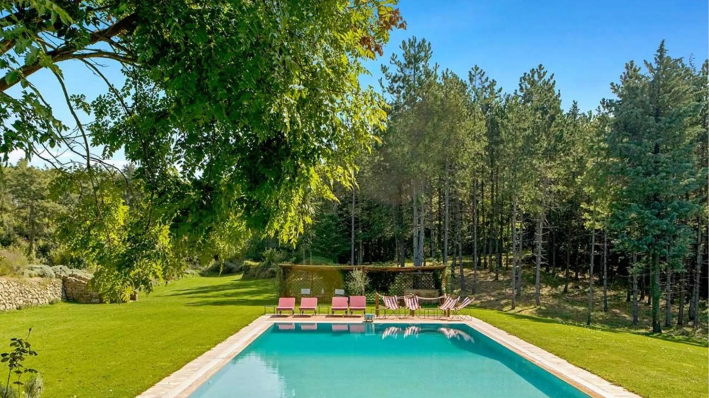Independent Villa With 12 Beds-villa Aiola