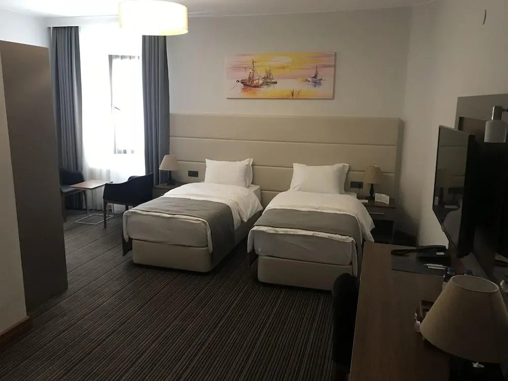 Familya Hotel