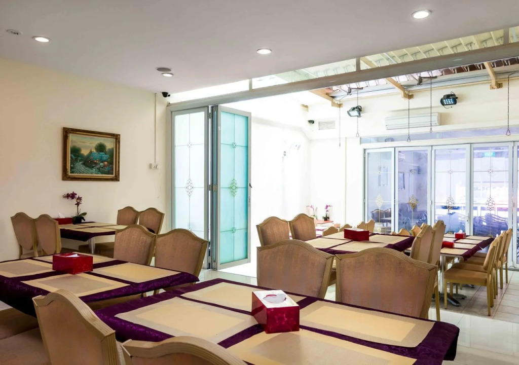 Jayleen Clarke Quay Hotel