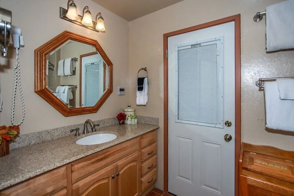 Bear Mountain Escape - 2 Br home by RedAwning