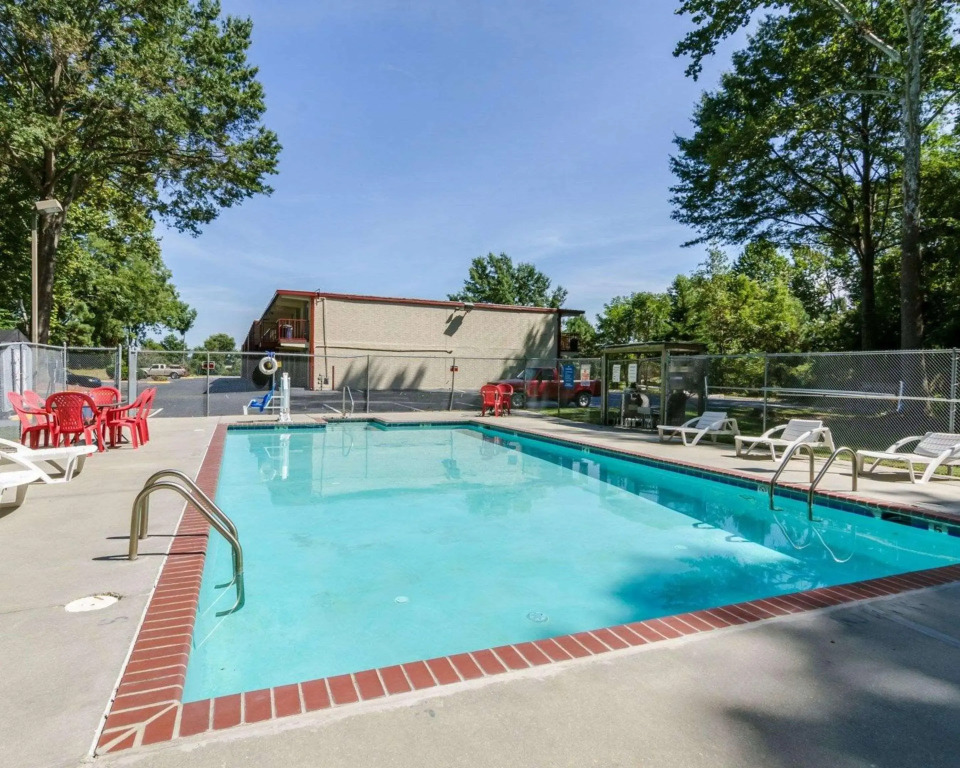Economy Inn