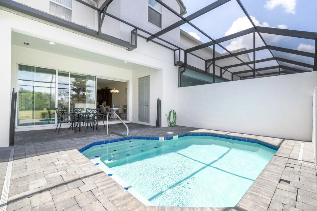 Splendid Four Bedroom Home w Pool Festival 154