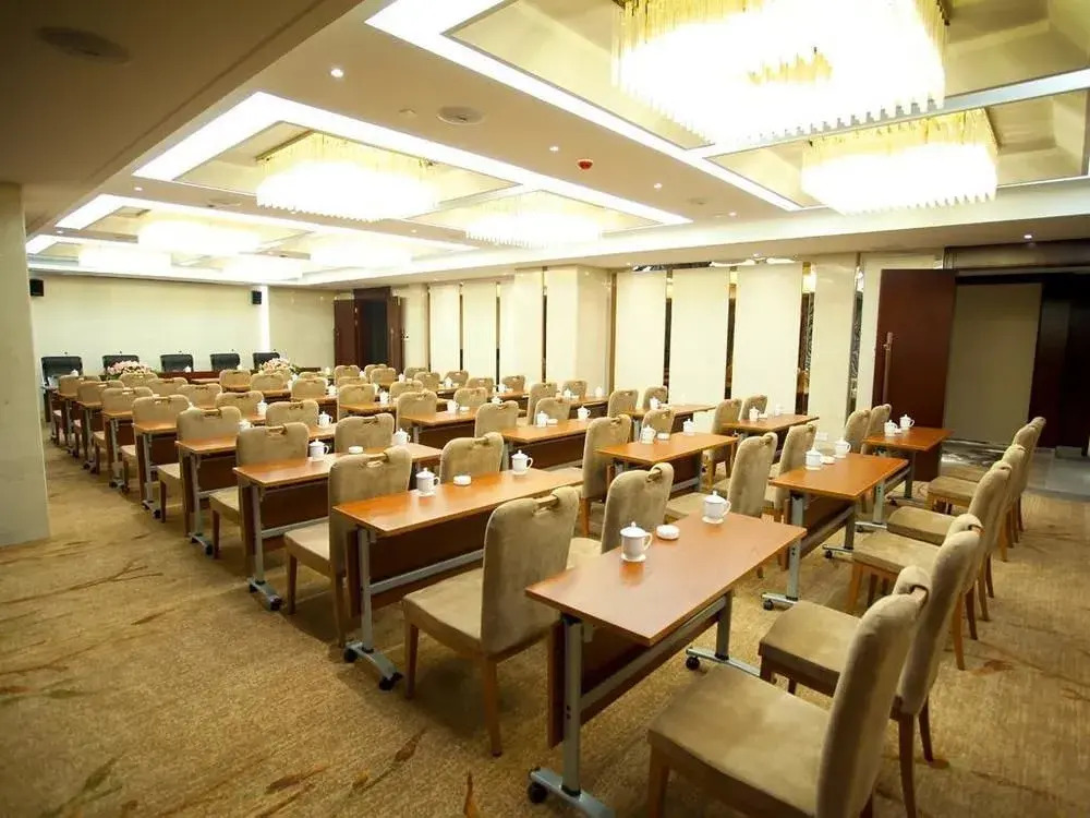 New Era Hotel