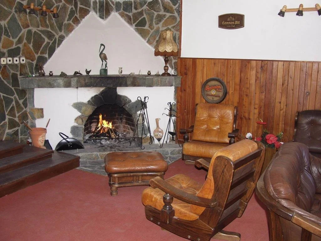 Relax House