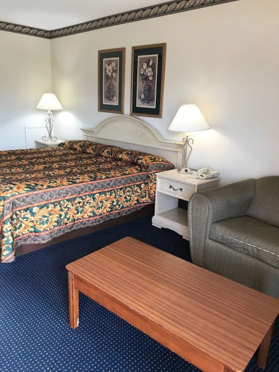 Claridge Inn