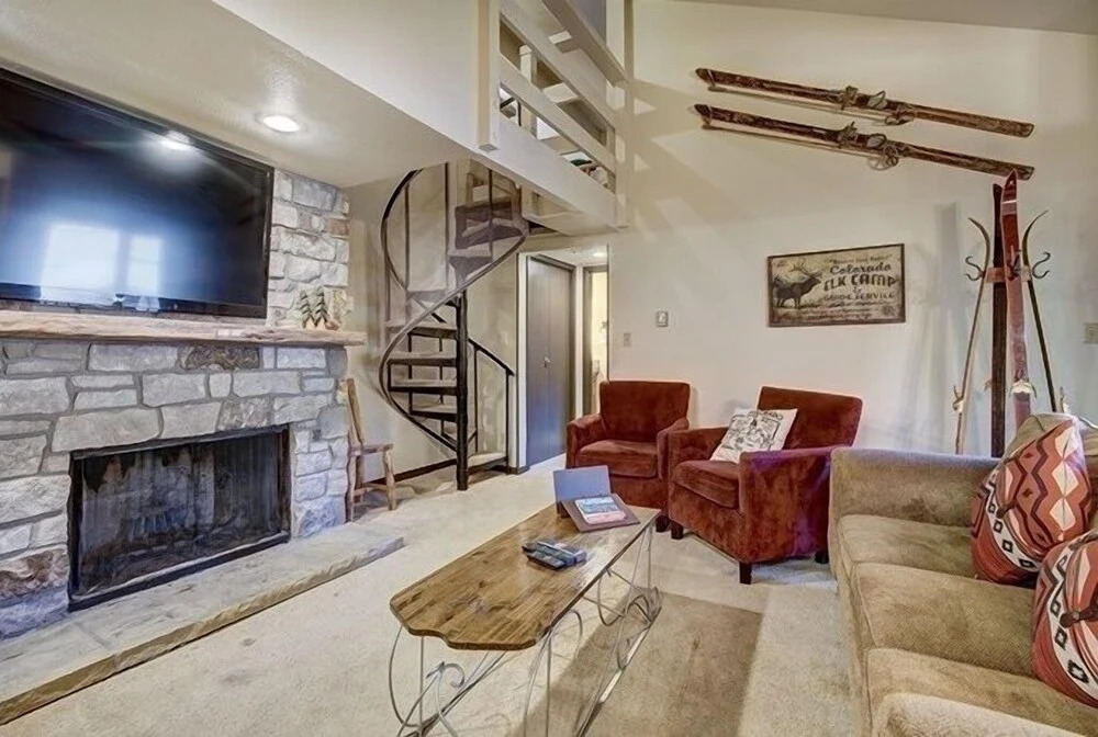 Updated 2Br Plus Loft Condo on Shuttle Route! Sleeps 8 & Kids Ski Free by RedAwning