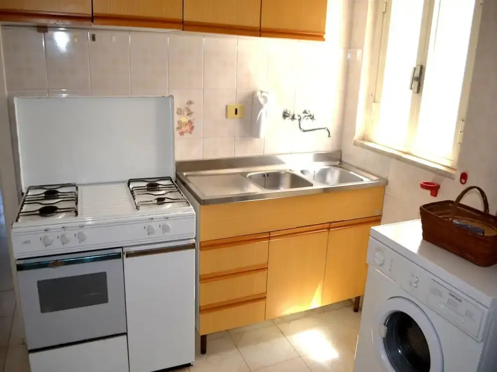 Nyota Holiday Home With sea View Balcony for 4 Guests in Torre Dell'orso
