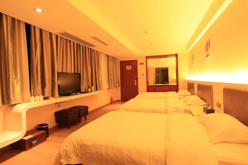 Shenghui Hotel