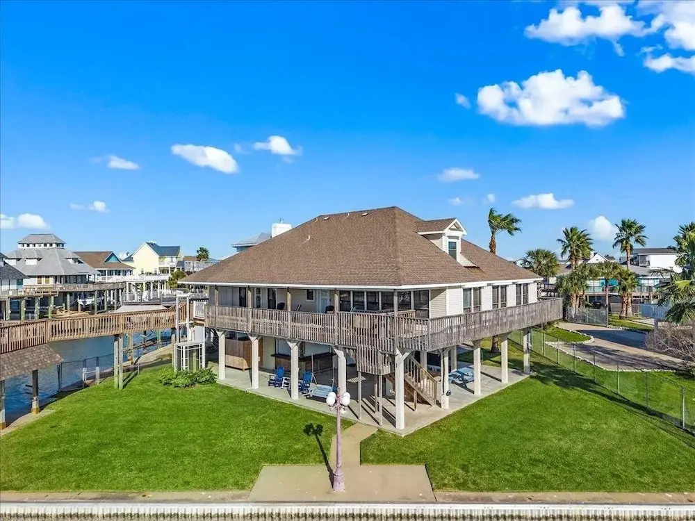 Bay Vista- New Listing In Terramar Beach, 4 Br/ 3 Ba, Boat Slip 4 Bedroom Home