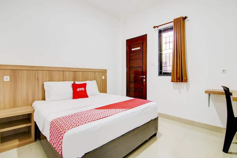 The Shine Residence by OYO Rooms