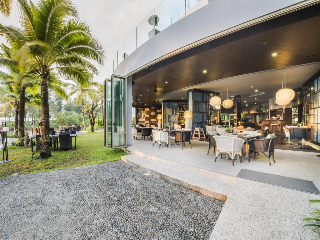 Le Coral Resort