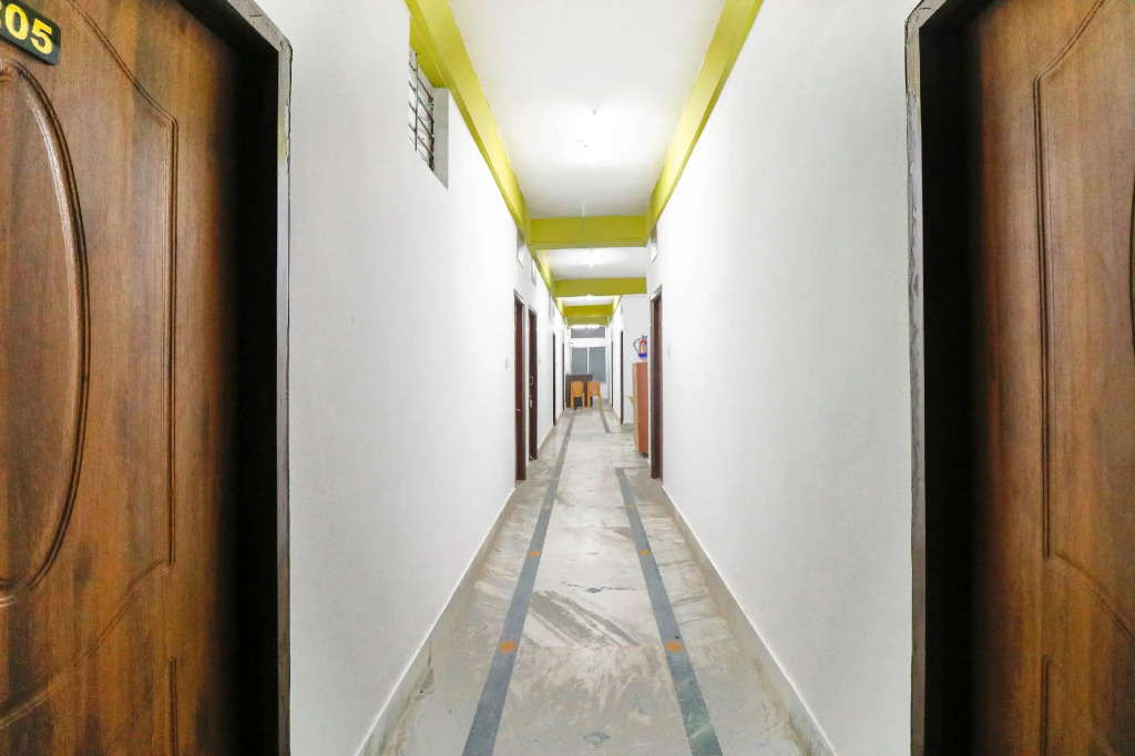 Hotel O Aarshi Palace